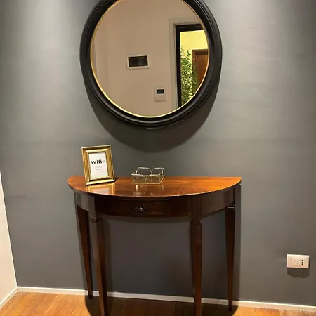 Apartment Forever - Elegant And Quiet, Close To Downtown
